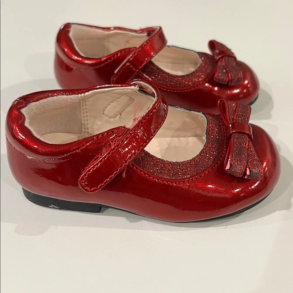 Nina Red Patent Mary Janes Sz 5